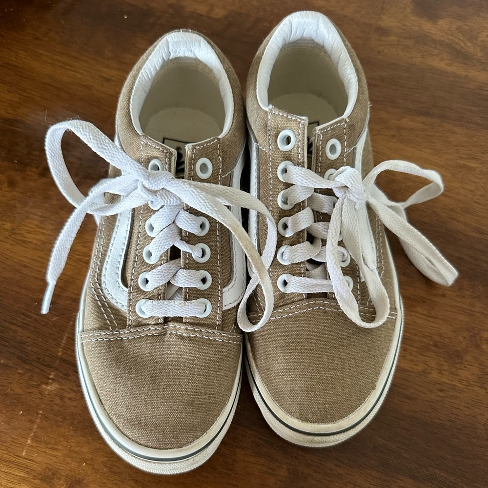 KIDS GOLD VANS SIZE 13.5